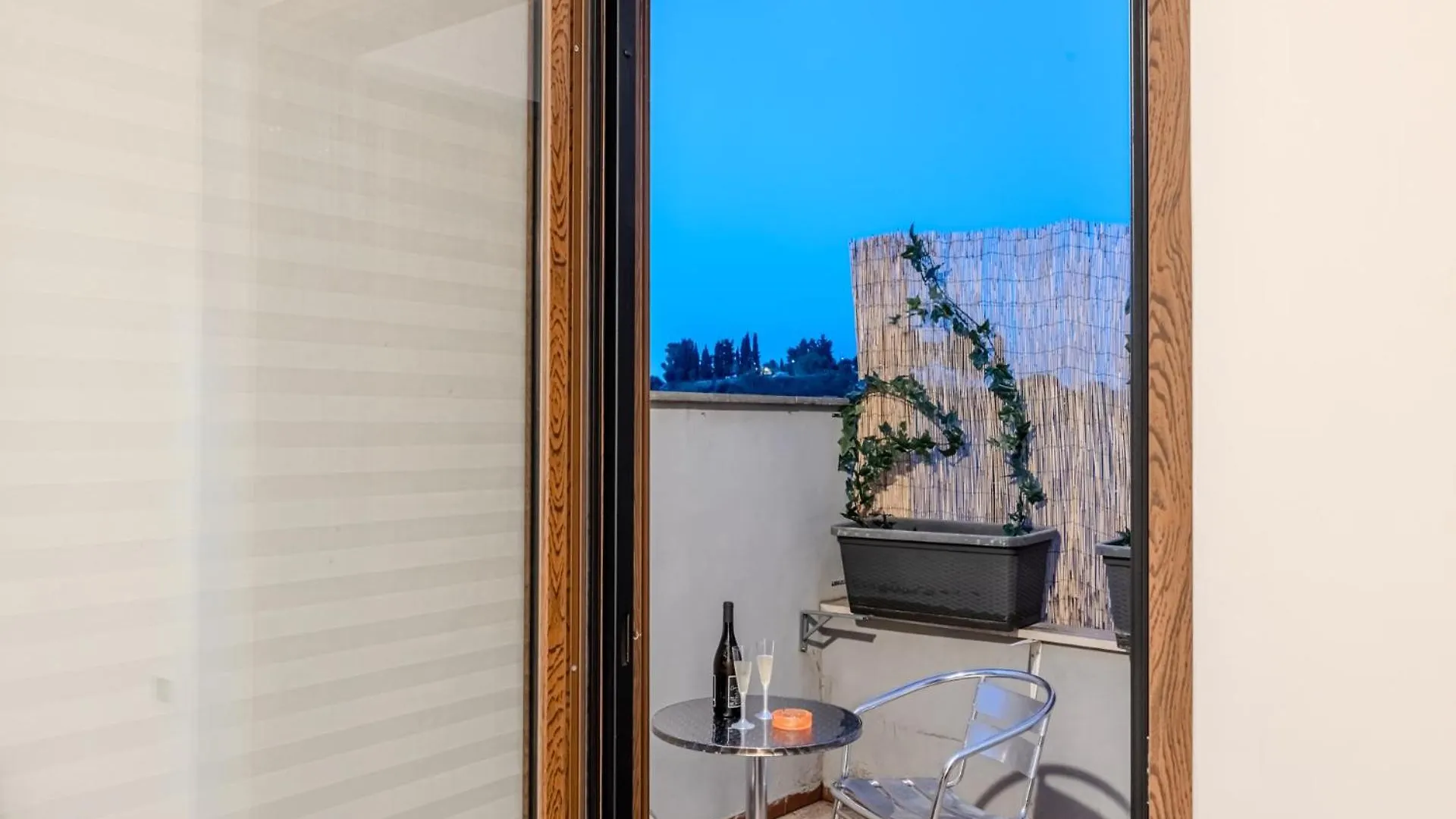 Vatican, 2 Bedrooms With Terraces And Garage Rome
